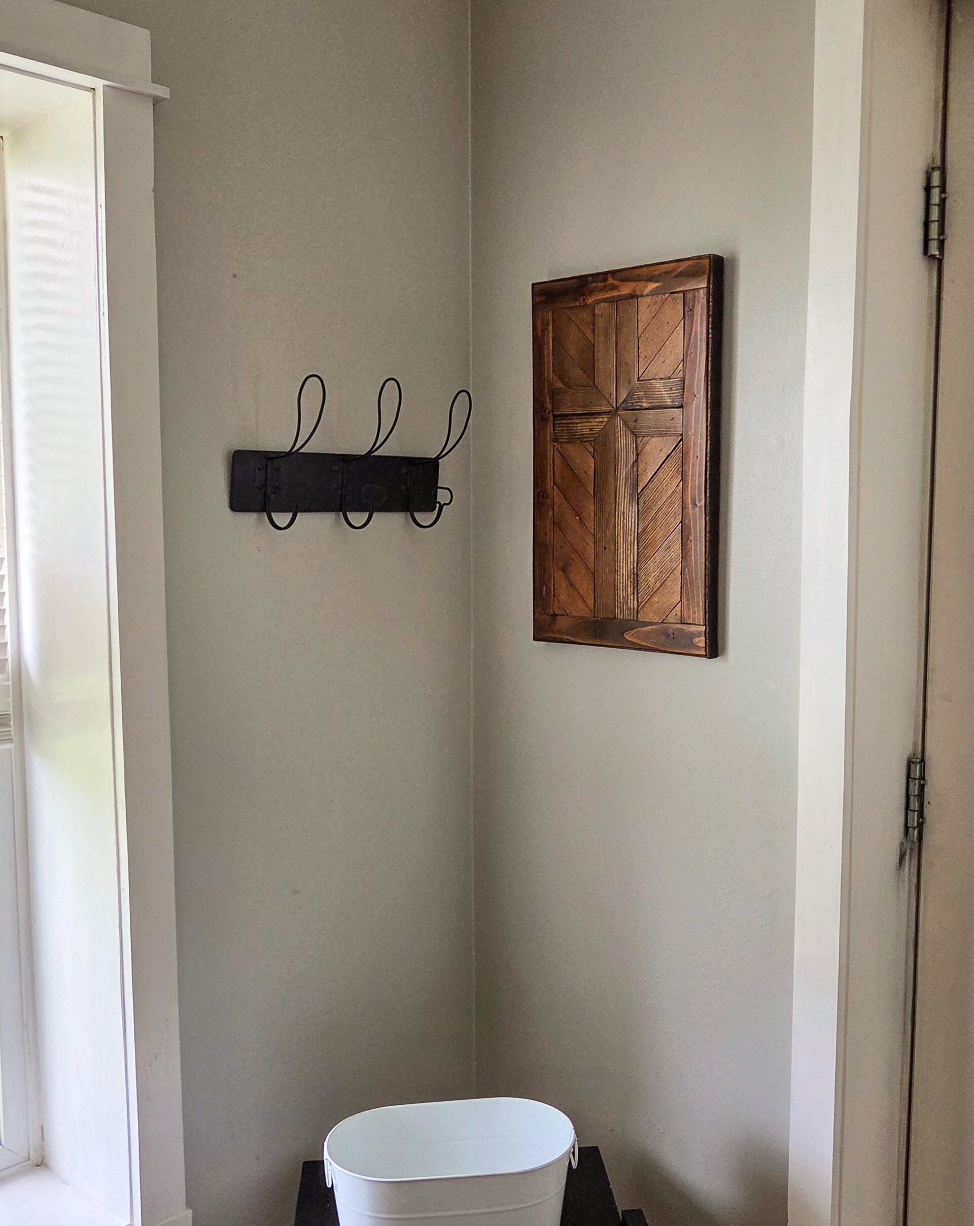 Reclaimed Wood Cross Wall Hanging