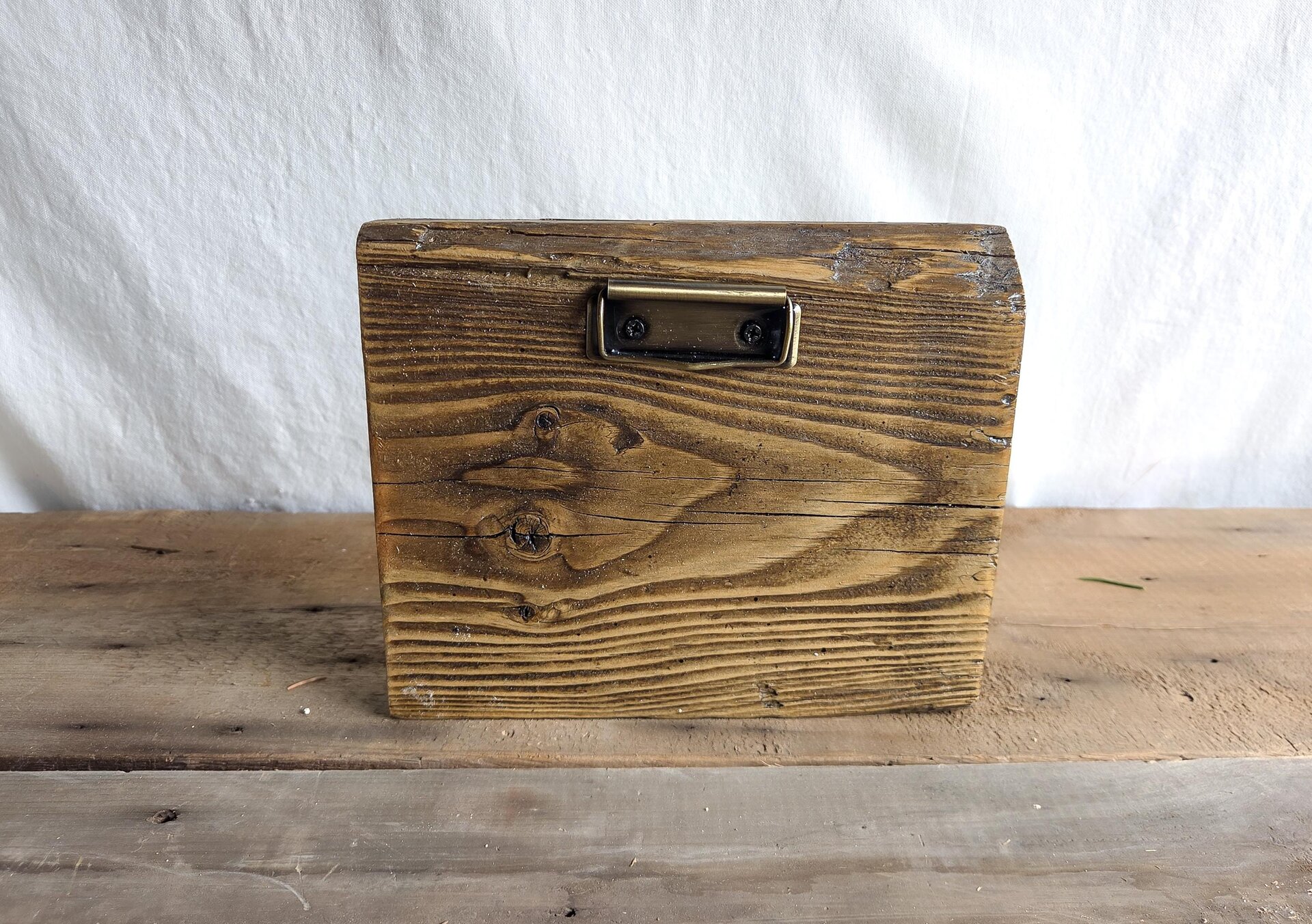 Reclaimed Wooden Photo Block (Horizontal) | Rustic Picture Display Stand | Wood Photo Clip